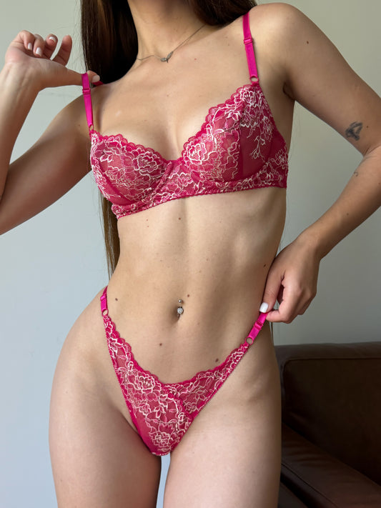 Stella lace set + adjustable thong